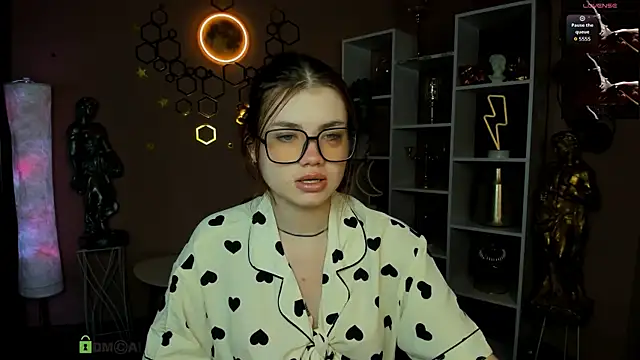 isabel wave online show from April 2026 07:58:02 PM