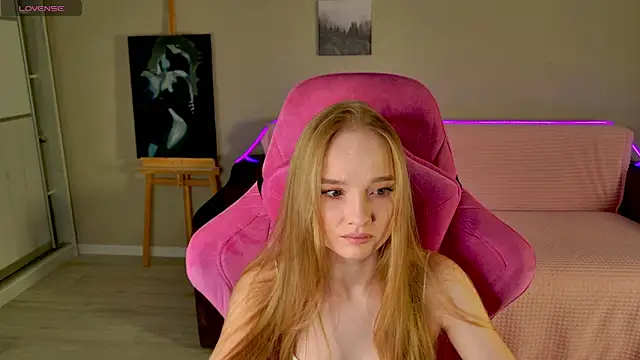 Snapshot of Shawty_Mia chatting on November 2025 11:25:02 AM Shawty Mia online show from November 2025 11:25:02 AM