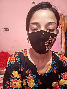 Green LaDY66 online show from April 2026 08:54:02 PM