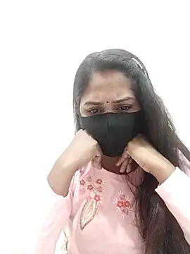 Green LaDY66 online show from November 2025 12:22:01 AM