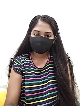 Green LaDY66 online show from November 2025 08:52:01 AM