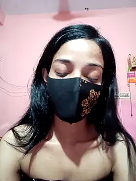 Green LaDY66 online show from April 2026 05:50:02 PM