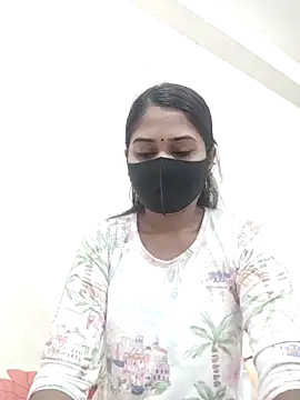 Green LaDY66 online show from November 2025 04:12:02 AM