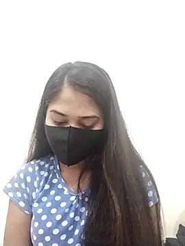 Green LaDY66 online show from November 2025 03:40:02 AM