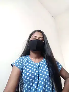 Green LaDY66 online show from November 2025 04:38:02 AM