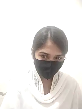 Green LaDY66 online show from November 2025 02:50:02 PM