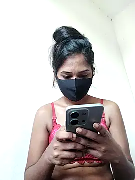 Green LaDY66 online show from October 2025 04:53:02 AM