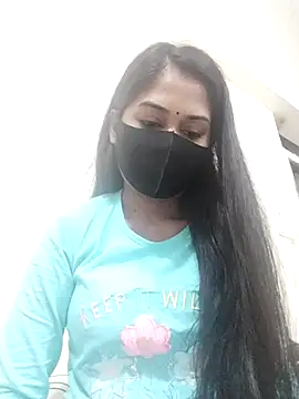 Green LaDY66 online show from December 2025 06:36:02 AM