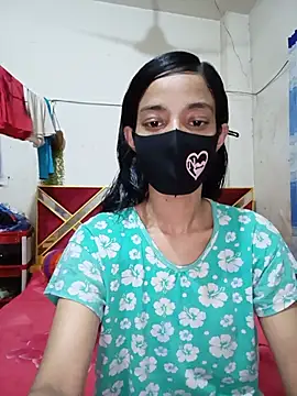Snapshot of Green_LaDY66 chatting on June 2026 04:45:02 PM Green LaDY66 online show from June 2026 04:45:02 PM