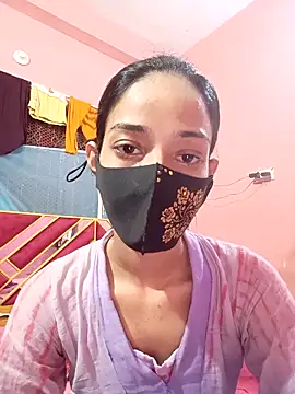 Green LaDY66 online show from April 2026 10:51:01 AM