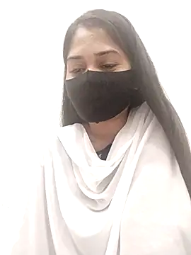 Green LaDY66 online show from November 2025 06:06:01 AM