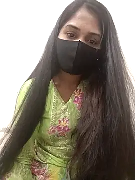 Green LaDY66 online show from November 2025 04:11:01 PM