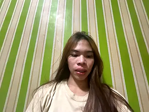 Snapshot of kierra_fox chatting on December 2025 02:15:02 PM kierra fox online show from December 2025 02:15:02 PM