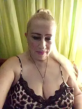 Esenia505 online show from January 2026 03:16:02 PM