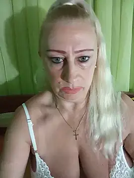 Esenia505 online show from July 2026 10:10:01 PM