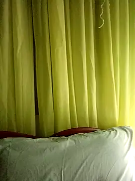 Esenia505 online show from March 2026 03:22:02 AM