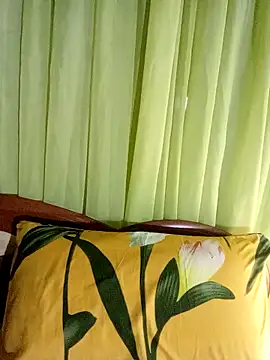 Esenia505 online show from March 2026 03:23:01 PM