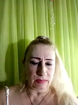 Esenia505 online show from February 2026 07:46:02 PM