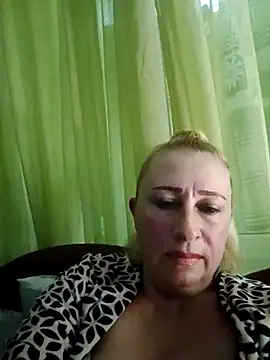 Snapshot of Esenia505 chatting on November 2025 12:54:01 PM Esenia505 online show from November 2025 12:54:01 PM