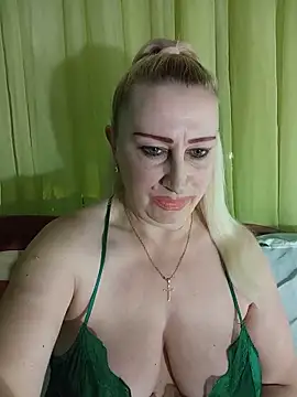 Esenia505 online show from May 2026 12:11:01 PM