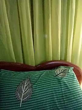 Esenia505 online show from January 2026 05:05:01 PM