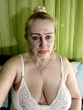 Esenia505 online show from April 2026 02:45:02 PM