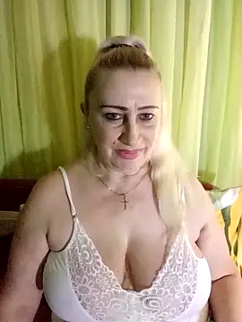 Esenia505 online show from February 2026 07:39:01 AM