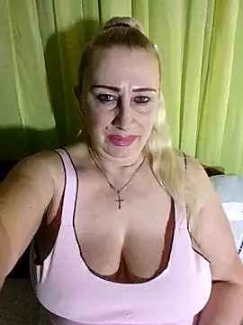 Esenia505 online show from February 2026 08:00:01 PM