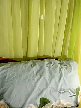 Esenia505 online show from March 2026 02:42:02 PM