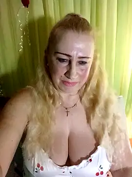 Esenia505 online show from February 2026 11:20:02 AM