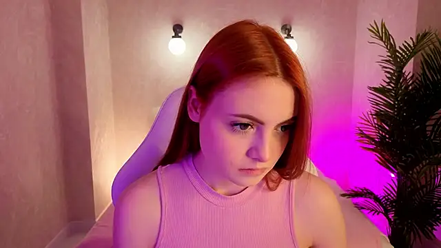 Daniela Saules online show from November 2025 09:09:02 AM