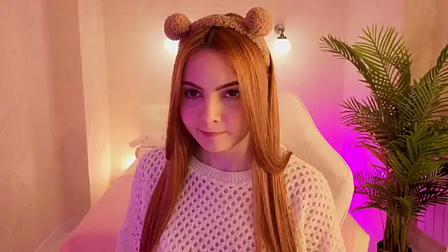 Daniela Saules online show from November 2025 09:24:02 AM