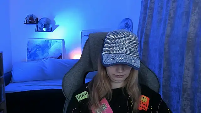 AleksaLaurent online show from December 2025 08:31:01 AM