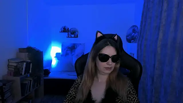 AleksaLaurent online show from November 2025 08:36:02 AM