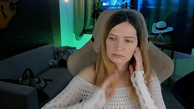 AleksaLaurent online show from November 2025 05:33:01 AM