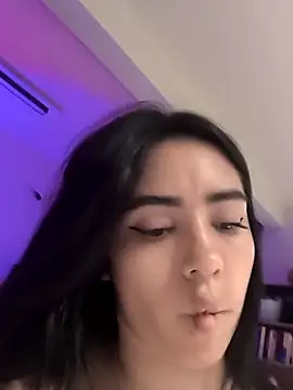 Sara-215 online show from December 2025 01:42:01 AM