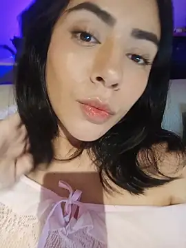 Sara-215 online show from April 2026 05:35:01 AM