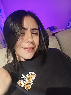 Sara-215 online show from April 2026 03:36:02 AM