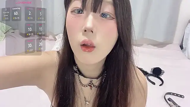 Snapshot of zhnlky chatting on November 2025 02:11:01 PM zhnlky online show from November 2025 02:11:01 PM