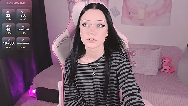ophelia amber online show from June 2026 07:02:02 PM
