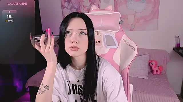 ophelia amber online show from June 2026 04:41:01 PM