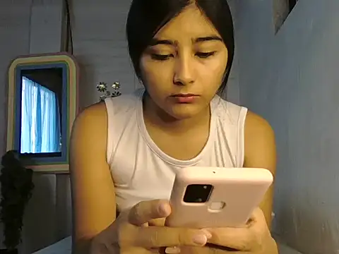 sweetgirl kat online show from November 2025 04:00:01 PM