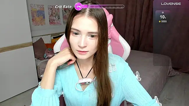 Hana Flo  online show from November 2025 02:28:02 PM