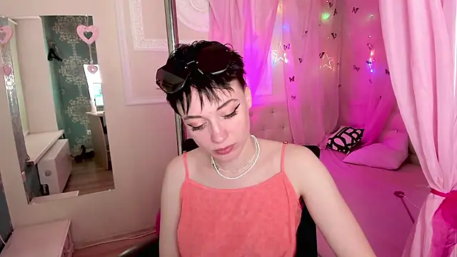 Snapshot of ErickaFetish chatting on November 2025 04:23:01 PM ErickaFetish online show from November 2025 04:23:01 PM