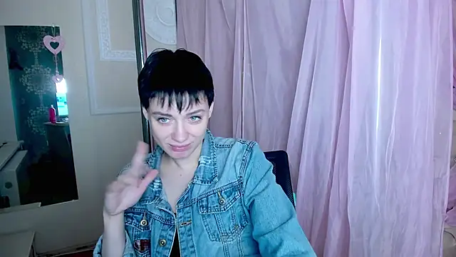 Snapshot of ErickaFetish chatting on November 2025 03:01:01 PM ErickaFetish online show from November 2025 03:01:01 PM