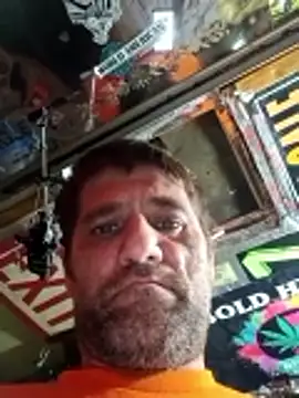 BigThickWhiteDickWilly online show from May 2026 01:55:01 AM
