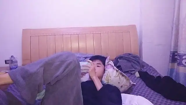 N228 online show from December 2025 08:04:02 PM