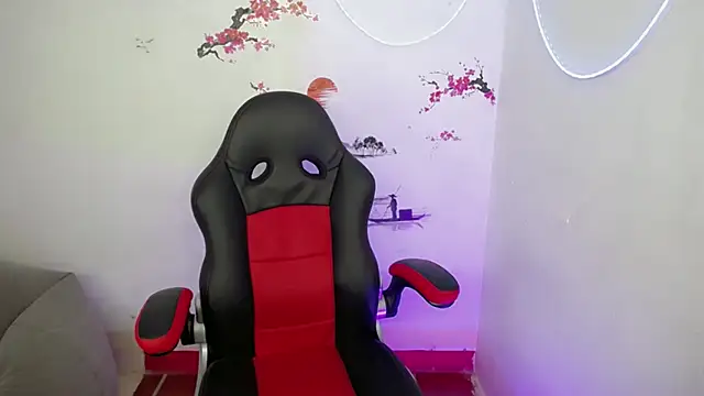 The latin boy online show from November 2025 08:34:01 PM