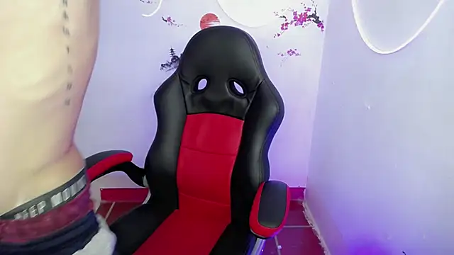 The latin boy online show from November 2025 08:02:01 PM