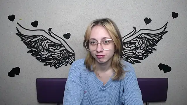 TracyLll online show from November 2025 11:54:02 AM